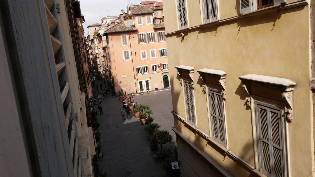 Vetrina Holidays Apartment Navona Roma Oda fotoğraf