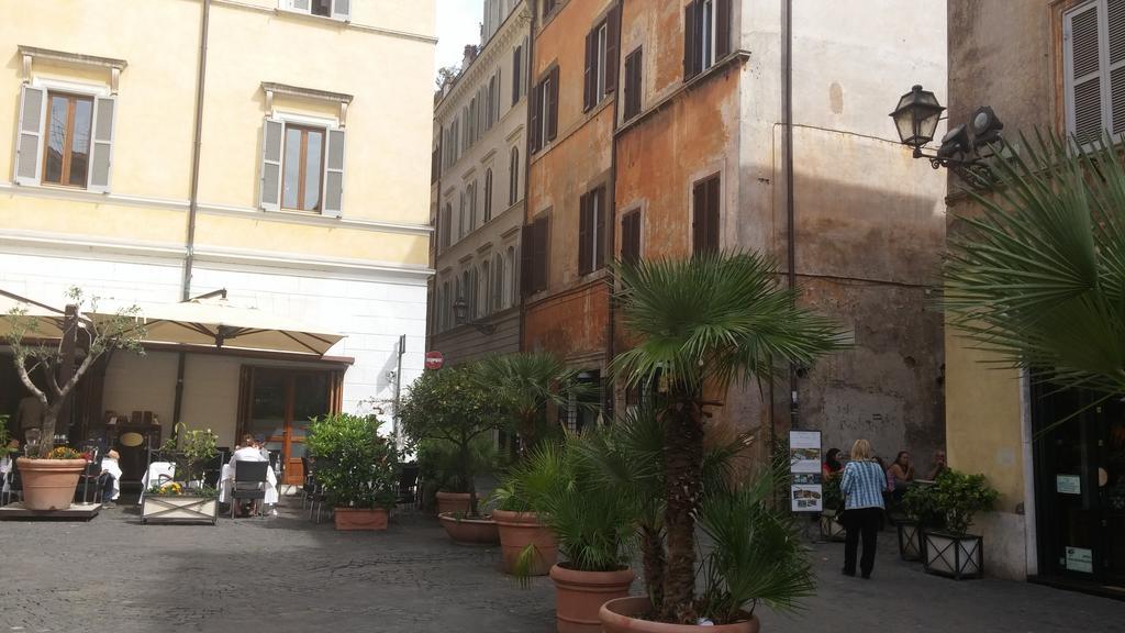 Vetrina Holidays Apartment Navona Roma Oda fotoğraf